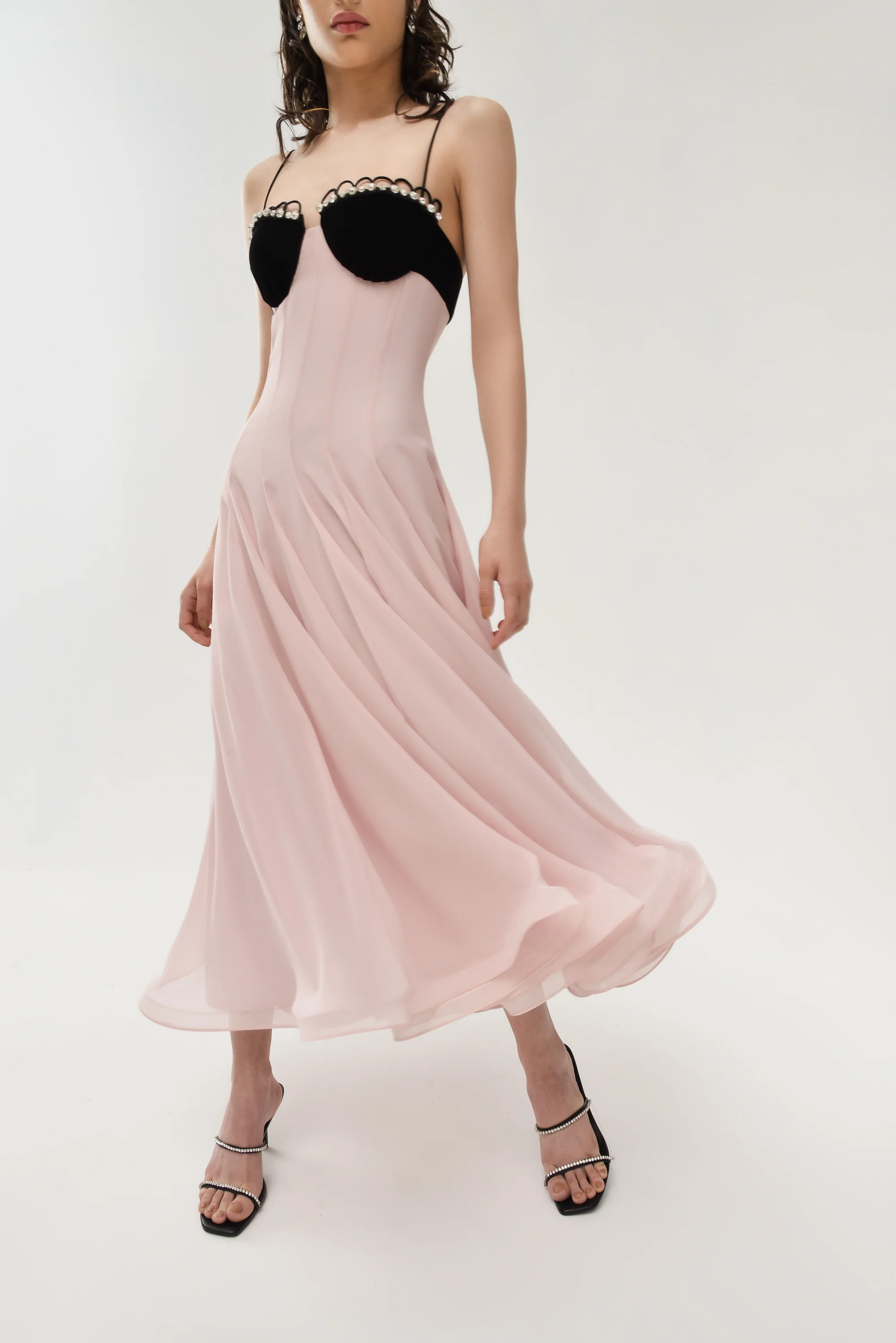 Waltz Dress With Leo Trim - Image 3